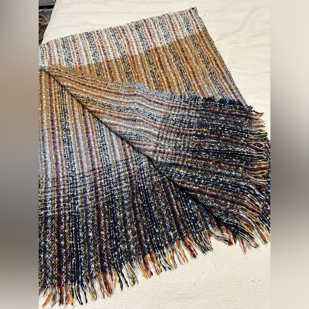 ⭐️⭐️ Steve Madden colorful oversized ombré wrap scarf - super soft & cozy - OSFM